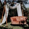Backdrop driepoot met wit drapeerdoek