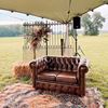 leren chesterfield bank huren bruiloft