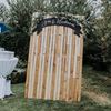 houten achtergrond wand photobooth huren bij Brisked houten achtergrond wand photobooth huren bij Brisked