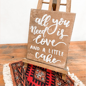 Bordje - All you need is love and a little cake