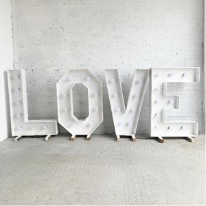 Lichtletters wit - LOVE