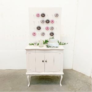 Sweet table - donut kastje