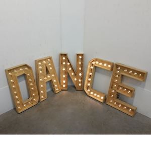 DANCE lichtletters