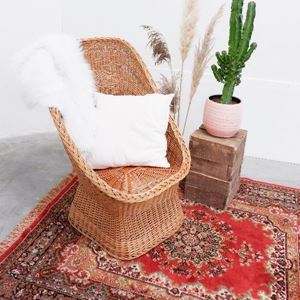 kuipstoel rotan licht huren bij Brisked