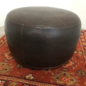 poef leer donker bruin huren bij Brisked