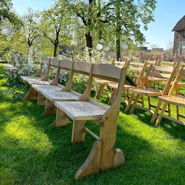 5 persoons kerkbank huren bij brisked