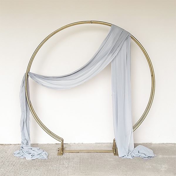 Backdrop rond goud + dusty blue doek