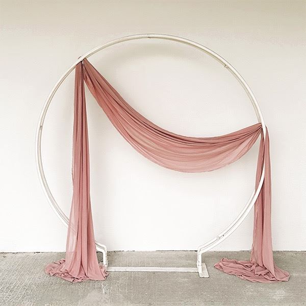 Backdrop rond wit + mauve doek