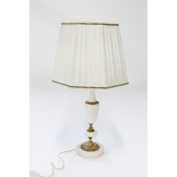 Marmeren lamp
