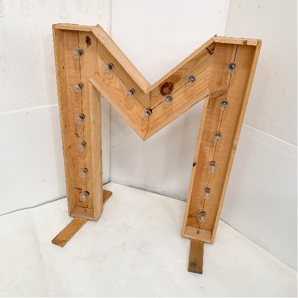 Lichtletter M