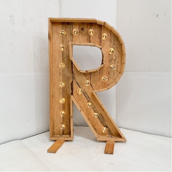 Lichtletter R