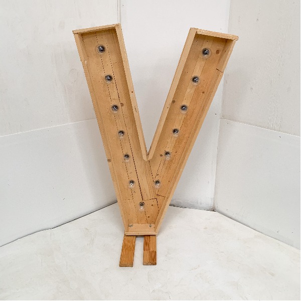 Lichtletter V