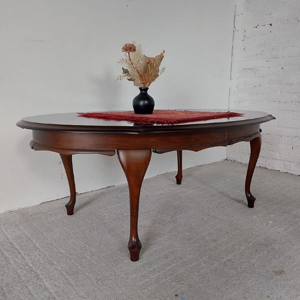 Salontafel vintage ovaal donker