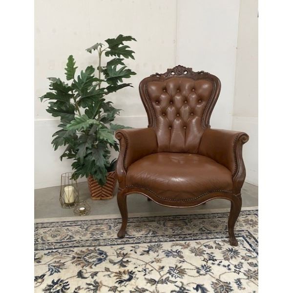 Chesterfield bruine stoel