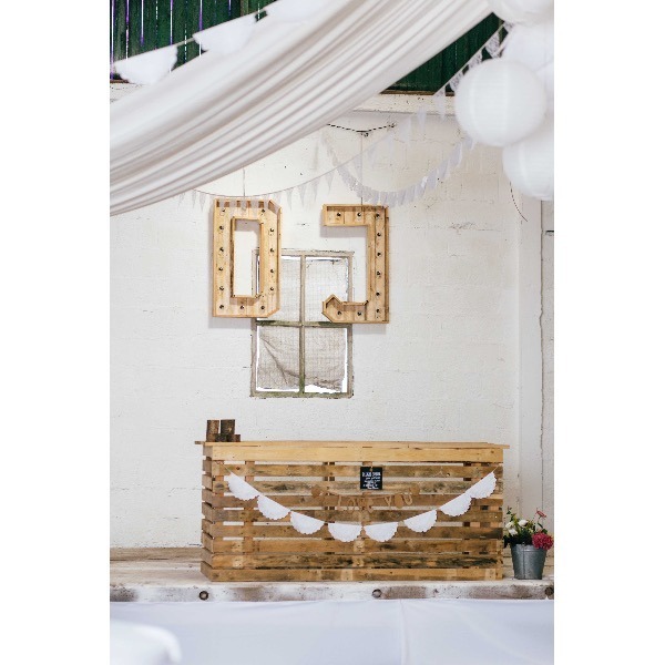 DJ Booth incl letters