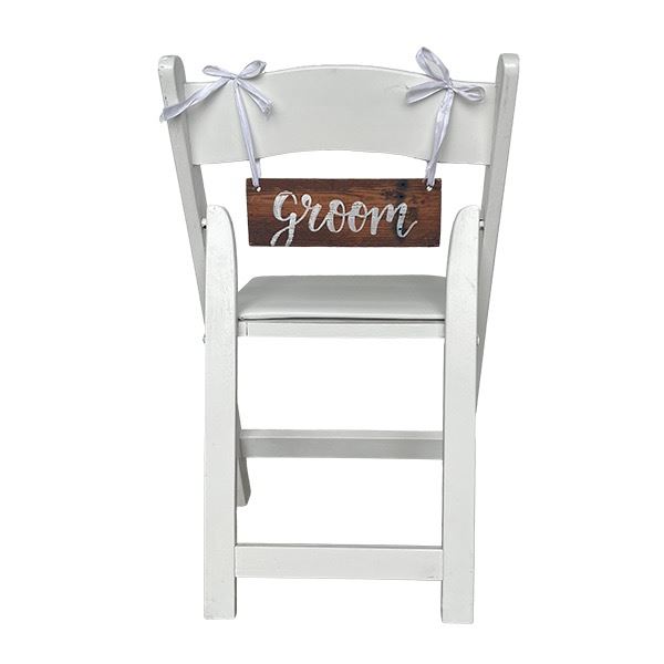 Gebeitste stoelhanger groom huren