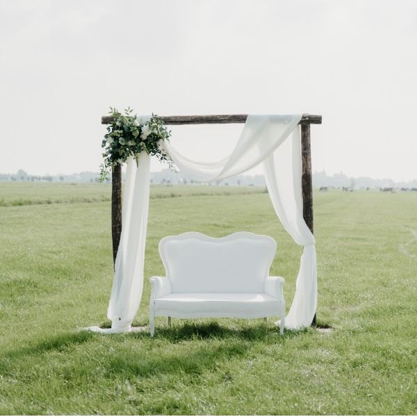 Backdrop donker - wit bankje - set