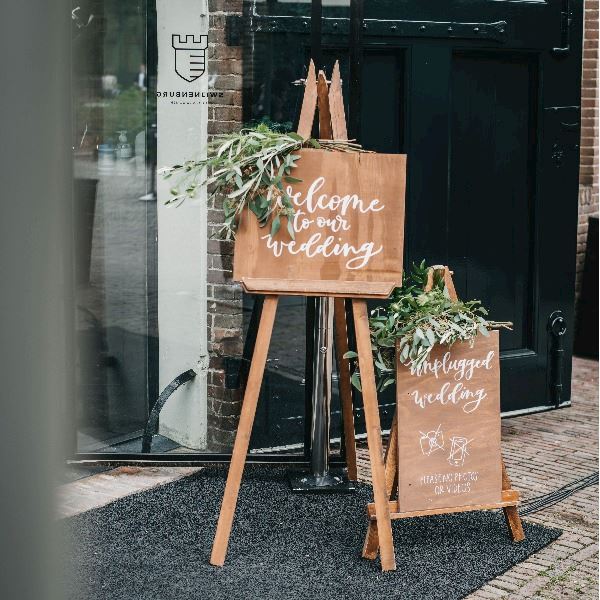Unplugged wedding