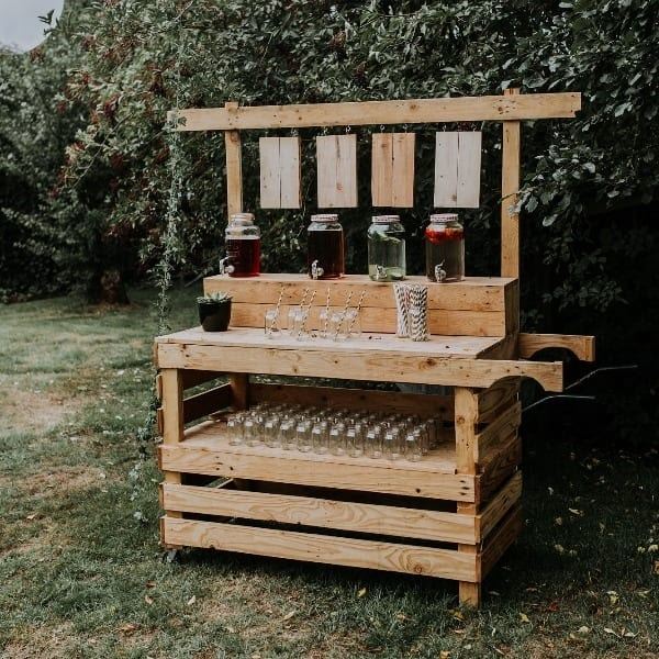 Houten cocktailbar huren Houten cocktail bar huren voor jouw bruiloft, feest of event