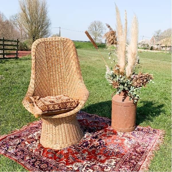 rotan stoel naturel bij Brisked huren rotan stoel naturel bij Brisked huren