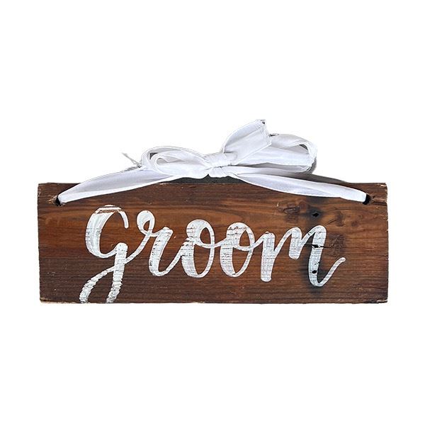Gebeitste stoelhanger groom huren